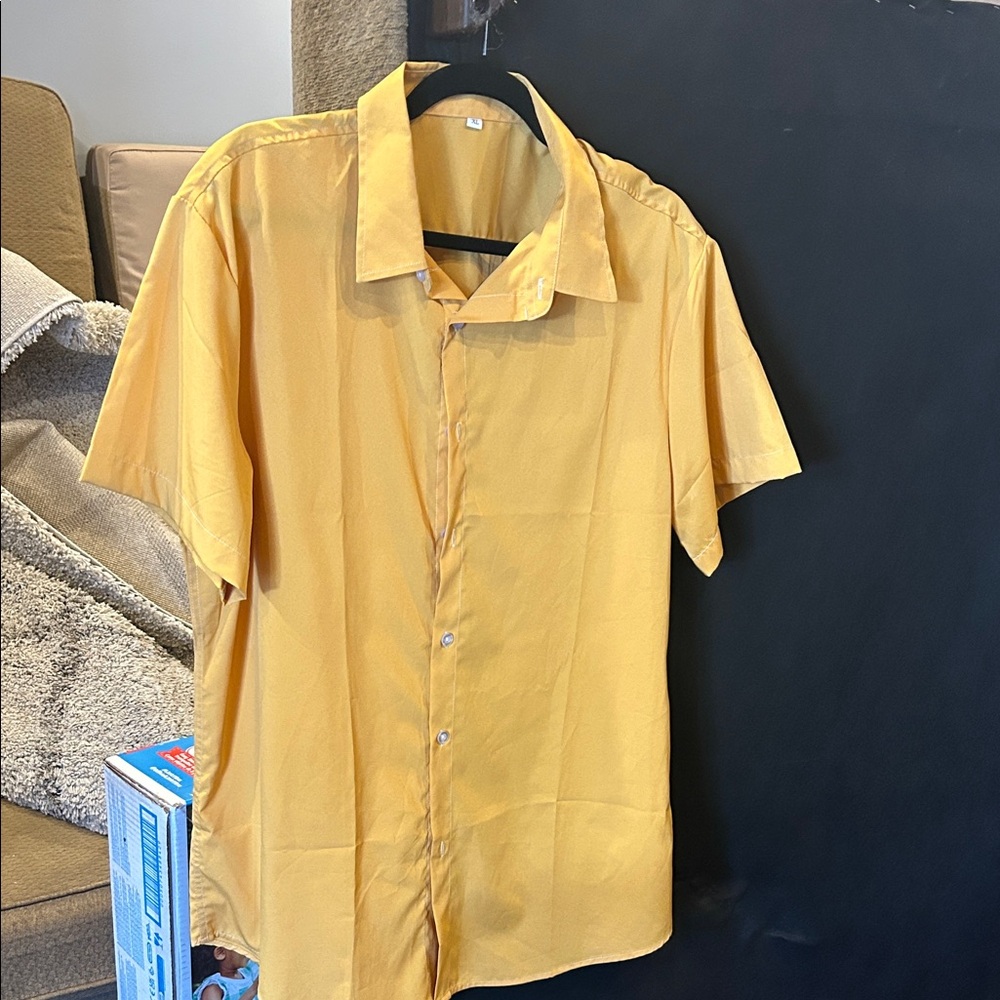 SHEIN Men's Mustard Casual Button Down Shirt